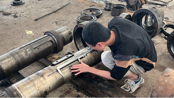 矿上测绘链轮轴组配件维修做新，第一时间为客户解决问题是我们的宗旨！_河南双志
